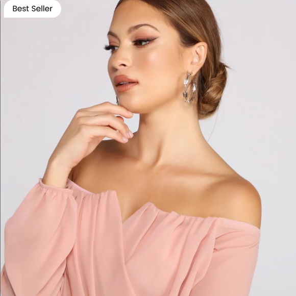 Windsor Off the Shoulder Blouse - Picture 2 of 3